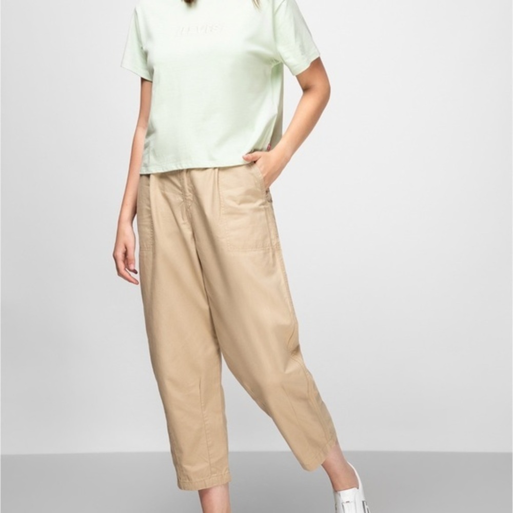 Levi's® Premium
BALLOON LEG WOMEN'S JEAN​
